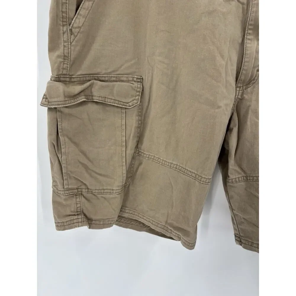 Wrangler Relaxed Fit Shorts Mens 42x10 Beige Cargo Cotton Blend Outdoor Pockets